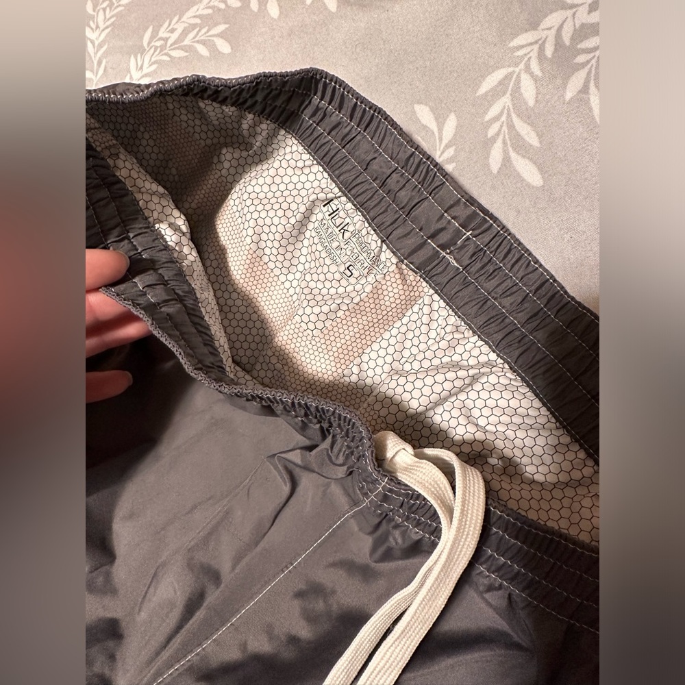 Huk Waterproof Women’s Pants Small